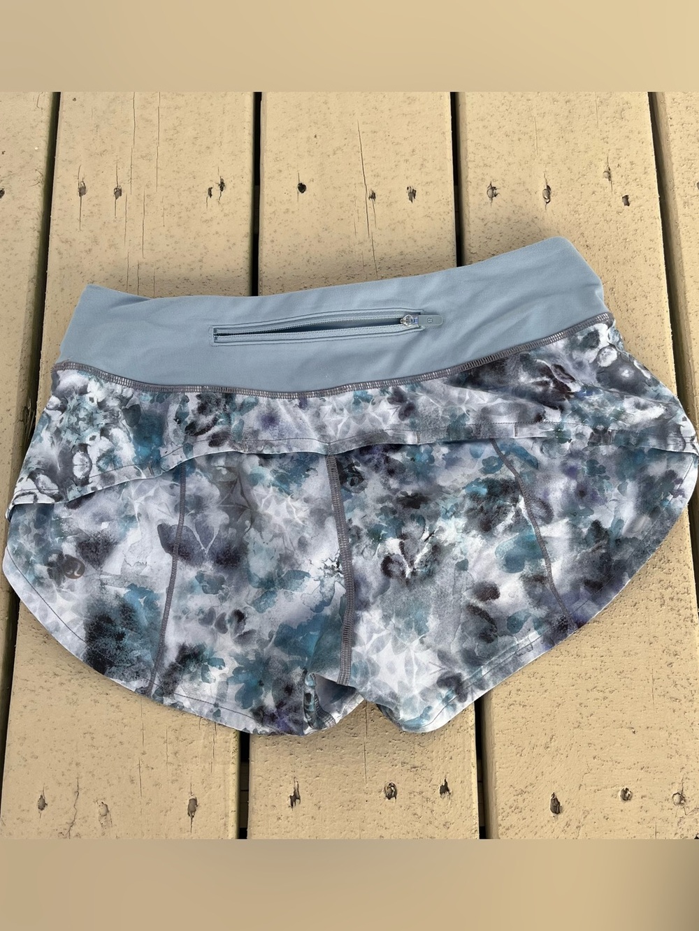 Lululemon shorts speed up size 2